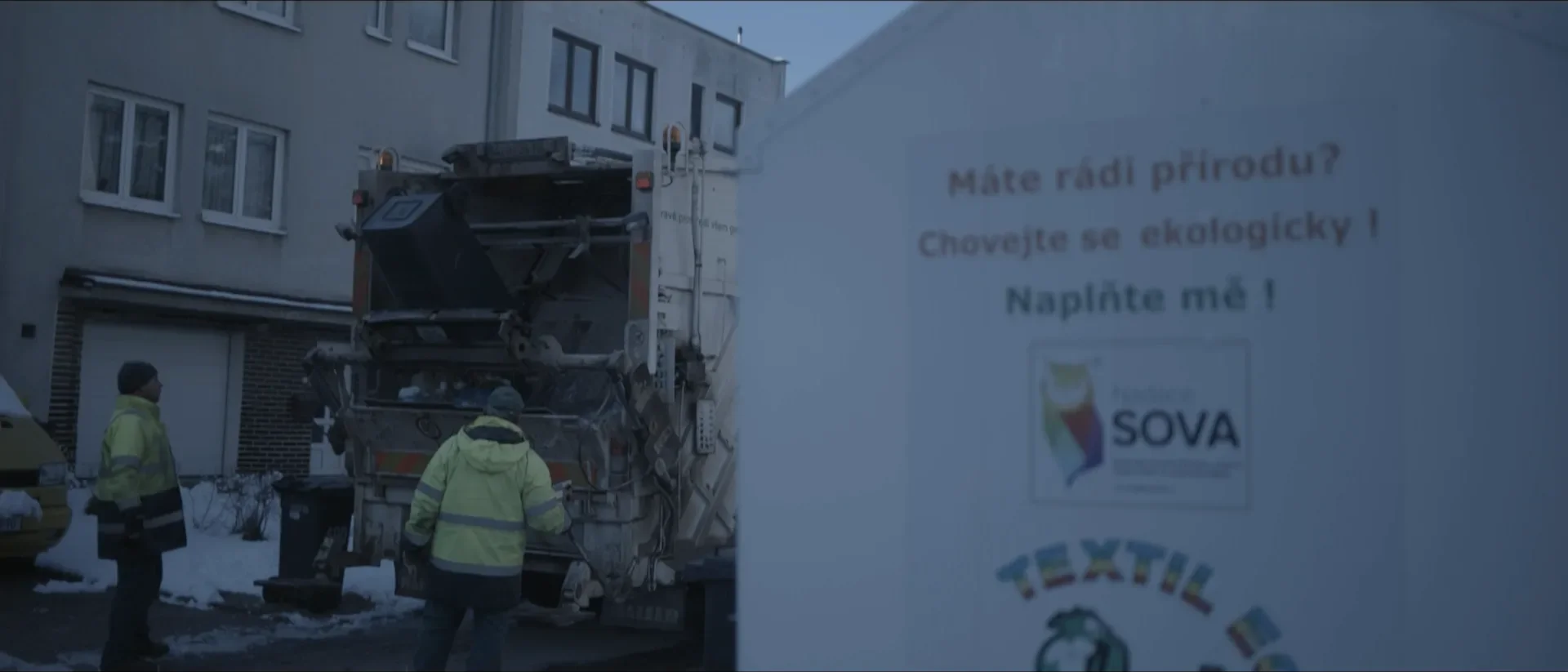 Mezi odpady — záběr z natáčení